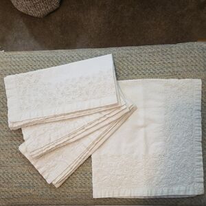 Elegant Cream Textured Napkins Set - 100% Cotton